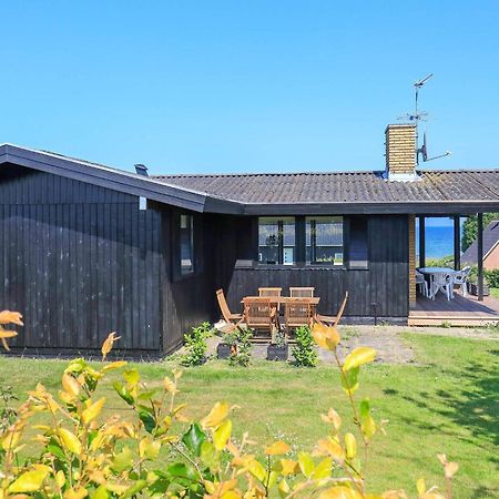 6 Person Holiday Home In Hesselager Екстериор снимка