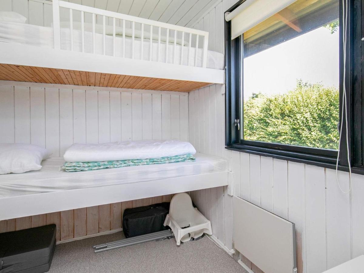 6 Person Holiday Home In Hesselager Екстериор снимка