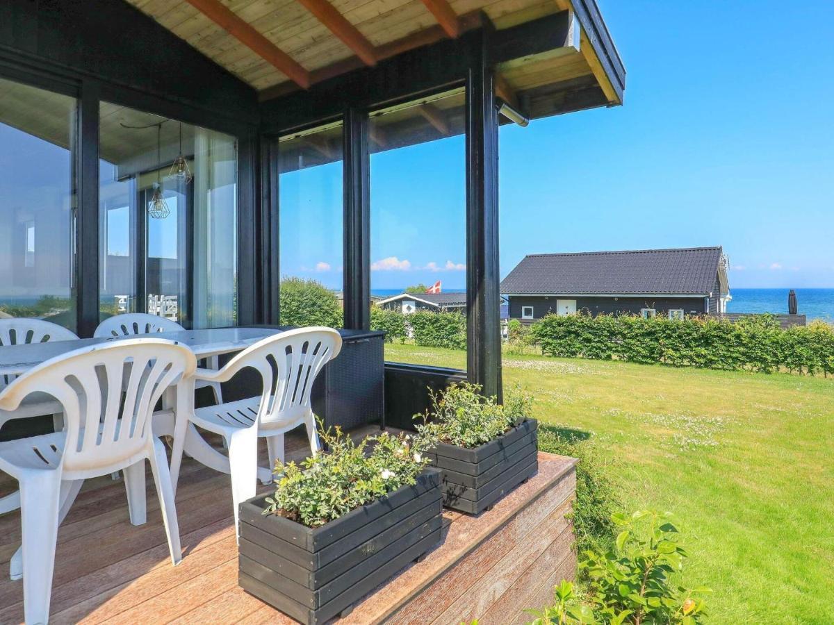 6 Person Holiday Home In Hesselager Екстериор снимка
