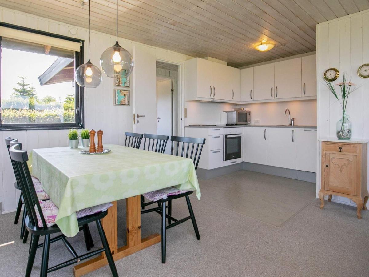 6 Person Holiday Home In Hesselager Екстериор снимка